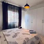 Dina *