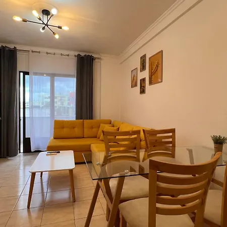 Apartment Dina